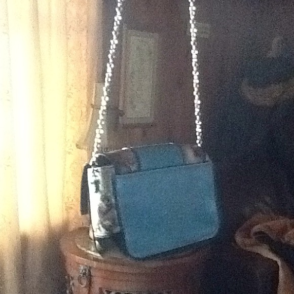 NWT  My FLat In London,leather, chain strap💍💍💍 - Picture 4 of 8